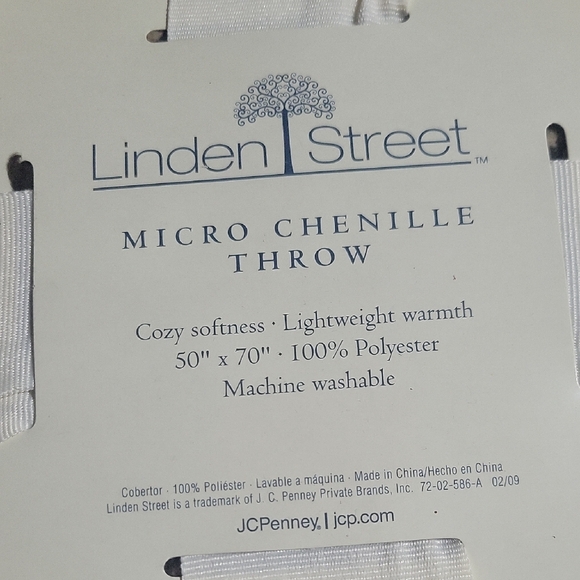 Micro Chenille Throw Blanket - Picture 2 of 3